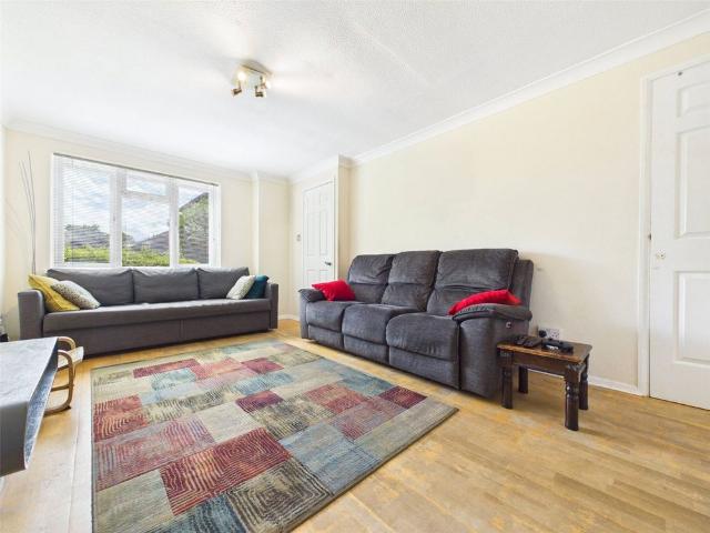 Stevens Close, Hampton, TW12