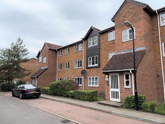 Stevenson Close, New Barnet, Herts, EN5 1 bed apartment to rent £1,450 pcm £335 pw