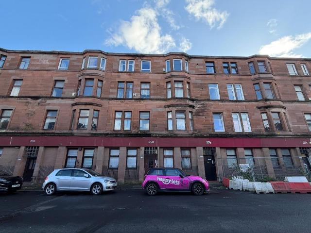 Stevenson Street, Bridgeton, Glasgow. 1 bed flat to rent £650 pcm £150 pw