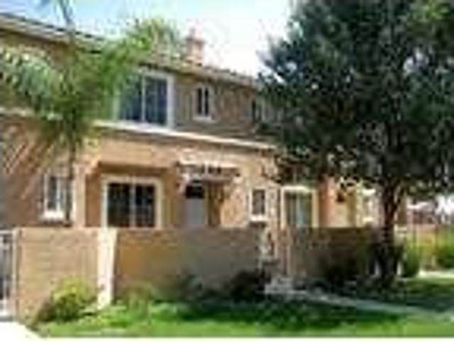 Stevenson Ranch 3 Bedroom Town Home!