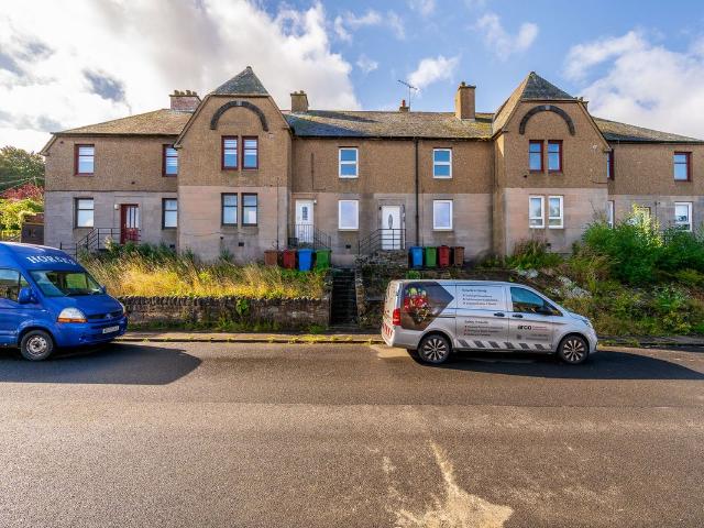 Stewart Avenue, Bo'ness EH51, 3 bed flat to rent, £1,200 pcm | PrimeLocation