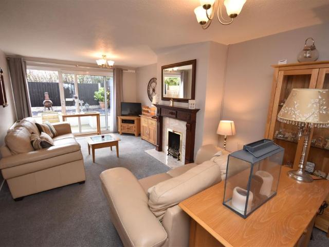Stewart Close, Heswall