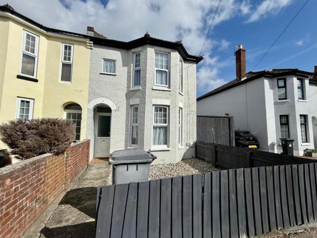 Stewart Road, Bournemouth, Dorset. 4 bed semi detached house to rent £1,800 pcm £415 pw