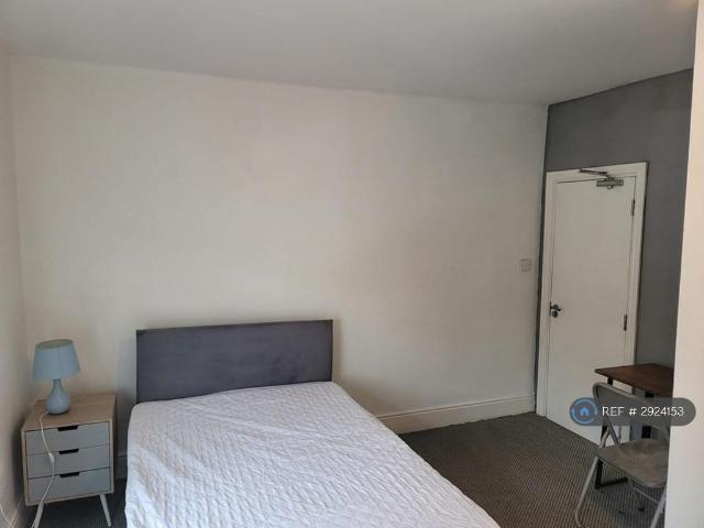 Stewart St, Nuneaton, CV11 1 bed in a house share to rent £625 pcm £144 pw