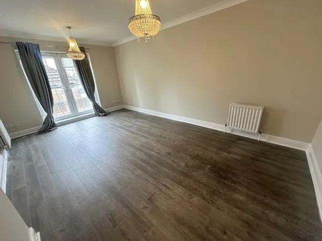 Stewartfield Gardens, East Kilbride, G74