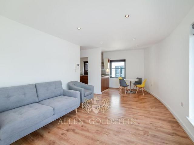 Steward Street, Liverpool Street E1 6FQ 2 bed flat to rent £3,300 pcm £762 pw