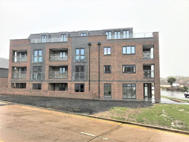 Steyning Avenue, Peacehaven BN10, 2 bed flat to rent, £1,300 pcm | PrimeLocation