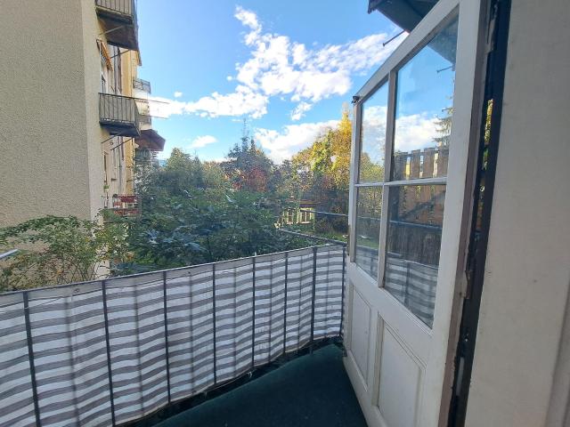 Steyrergasse 97/3 Altbauwohnung mit 2 Zimmer und Balkon ideal für Pärchen