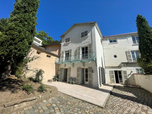 STE FOY LES LYON 147.44m2