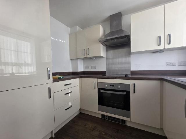 Steam Tram Drive, Wednesbury, WS10 2 bed house to rent £1,100 pcm £254 pw