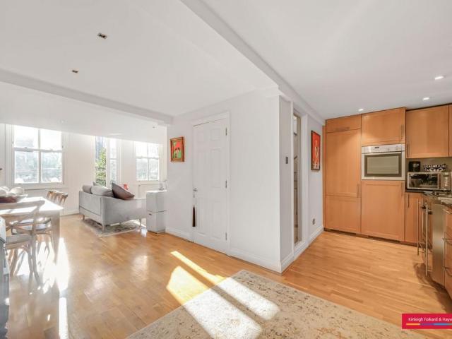 Steeles Mews North, Belsize Park. 3 bed terraced house to rent £4,350 pcm £1,004 pw