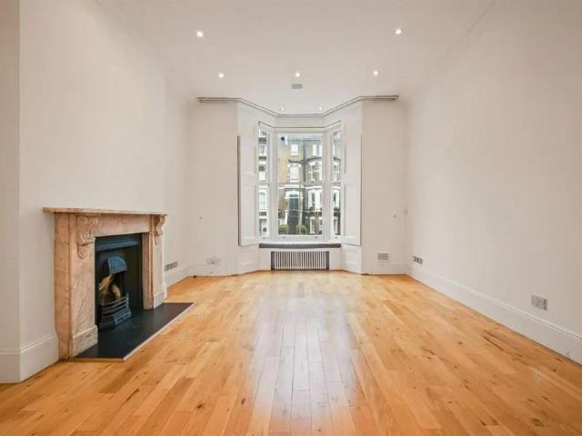Steeles Road, Belsize Park NW3