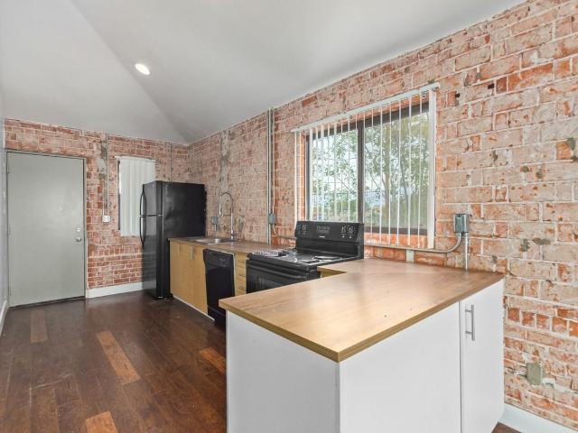 Steelyard Apartments 2 Bedroom Apartment for Rent at 1810 N 16th St, Phoenix, AZ 85006 Coronado