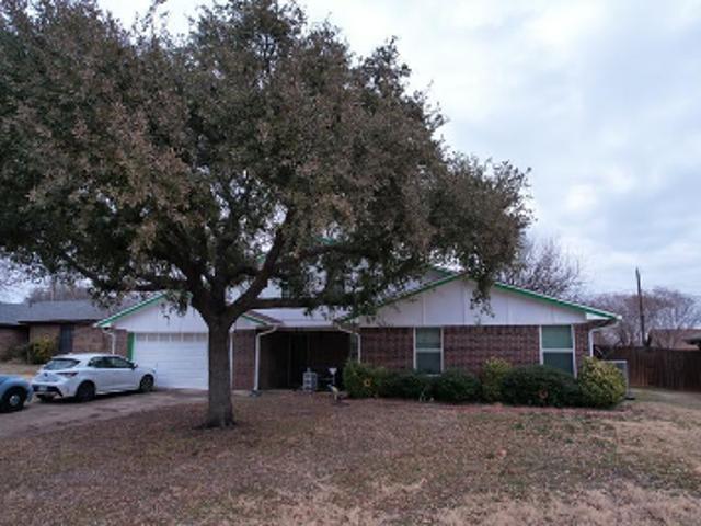 Steeplewood Dr