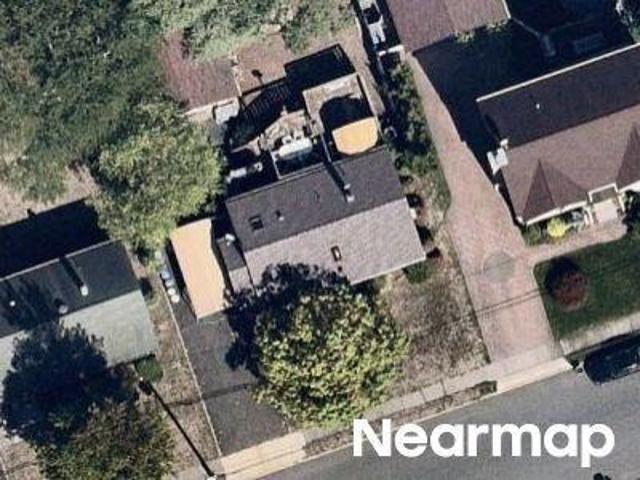 Steinway Rd