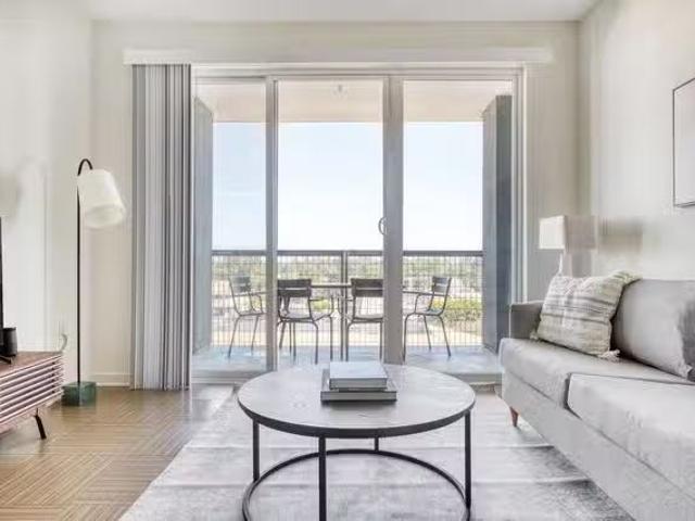 Stella, 13488 Maxella Ave, Del Rey 2 Bedroom 2 Bath