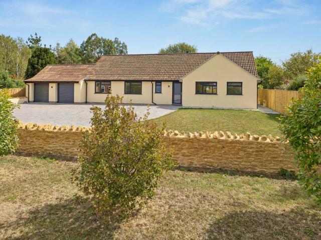 Stembridge, near Martock 4 bed detached house to rent £2,950 pcm £681 pw