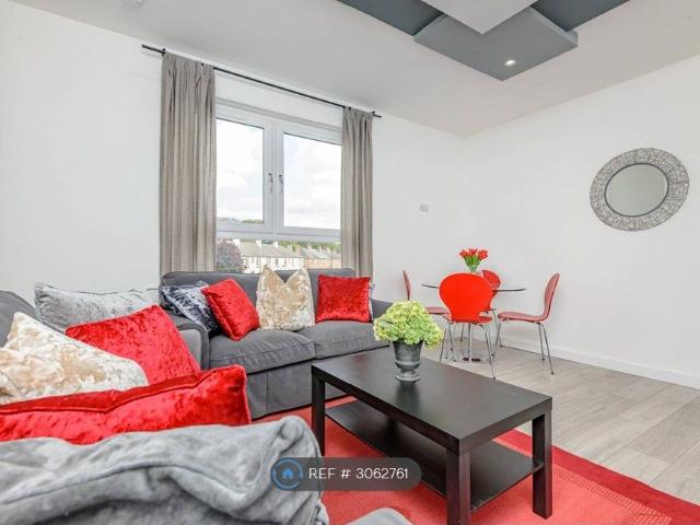 Stenhouse Avenue West, Edinburgh EH11, 2 bed flat to rent, £1,300 pcm | PrimeLocation