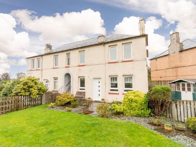 Stenhouse Drive, Stenhouse, Edinburgh EH11, 2 bed flat to rent, £1,100 pcm | PrimeLocation