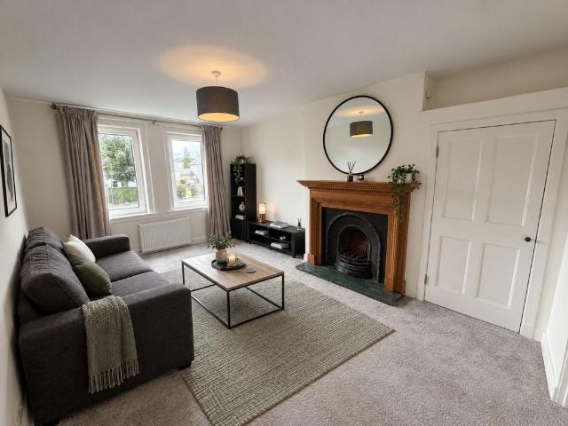 Stenhouse Road, Edinburgh EH11, 2 bed flat to rent, £1,100 pcm | PrimeLocation