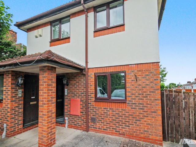Stenhills Crescent, Runcorn WA7, 1 bed flat to rent, £650 pcm | PrimeLocation
