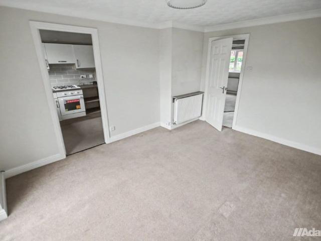 Stenhills Crescent, Runcorn, WA7 5RA