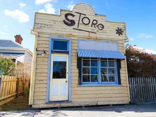 STEP BACK IN TIME VICTORIAN COTTAGE WITH ATTACHED SHOP. LARGE SHED! LIVE AND WORK FROM HOME BUSINESS