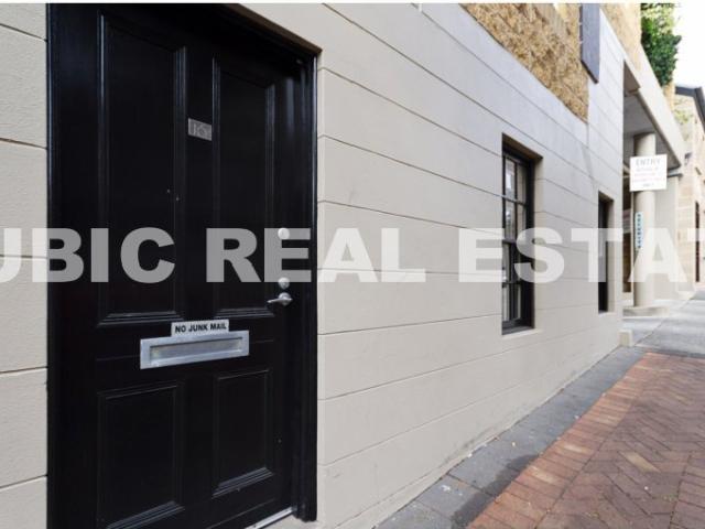 Step Directly to your Home from Denham St no lift access required