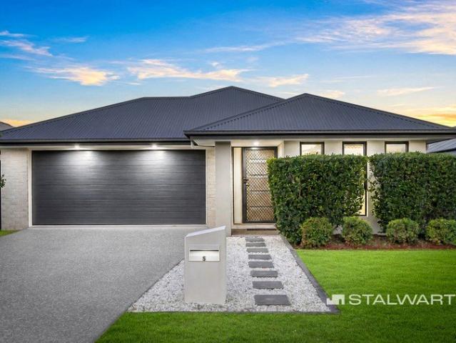 STEP IN Skip the Build, Move In Now | Modern Family Living on 521m²