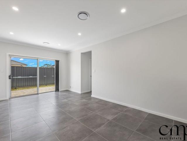 Step Into Luxury Living!