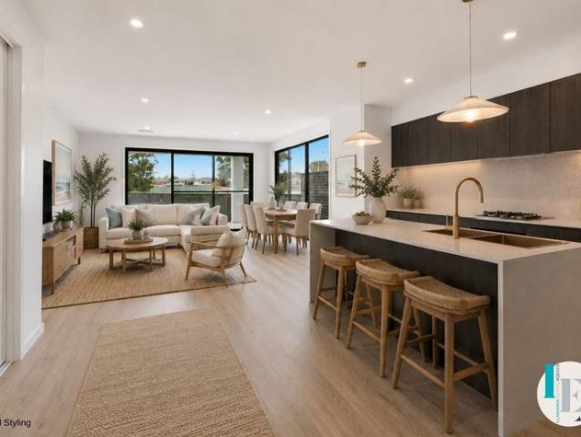 Step Into Stylish Coastal Living, Minutes from the Lake