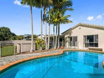 Step Into Summer: Fully Furnished, Short Term escape
