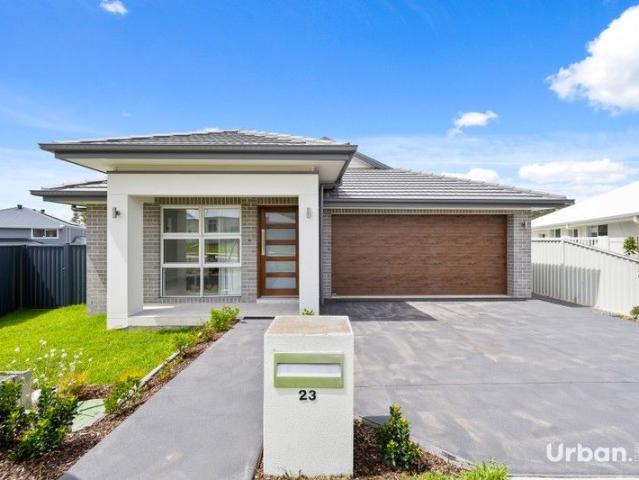 Modern 4 Bedroom Turnkey Home on 530.4m² with Premium Kitchen, Alfresco & Landscaping in Bingara Gorge