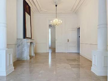 Stéphanie Square Mansion with 6 bedrooms