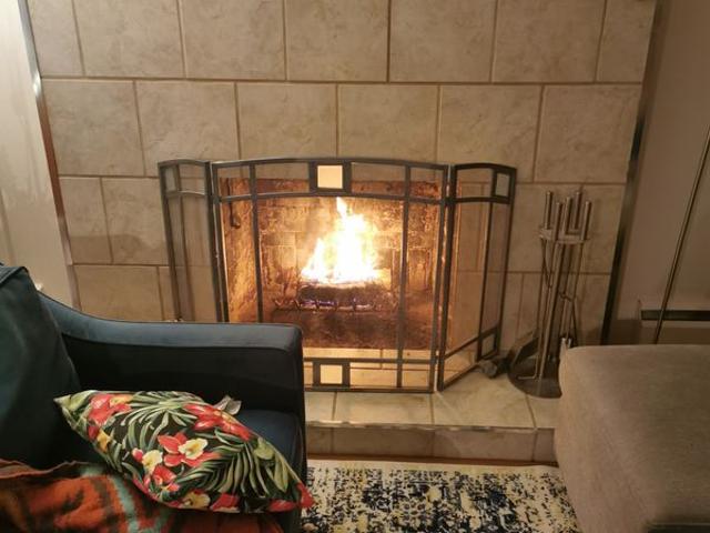 Stephen Keady Has an Apartment
