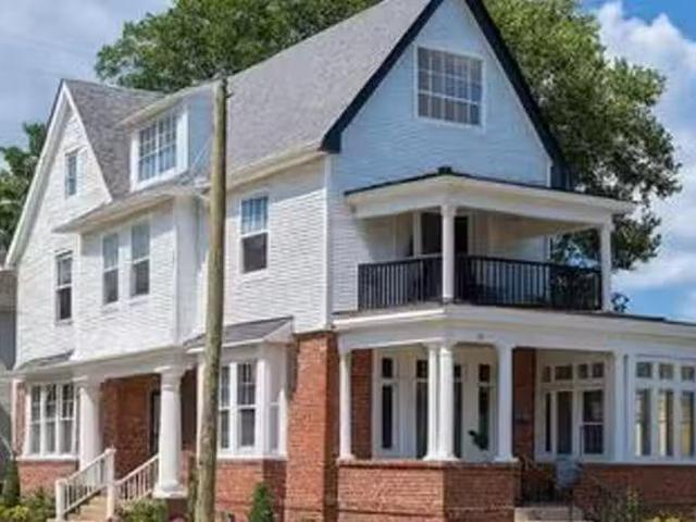 Stephen Wesner, 114 West 35th St, Norfolk 2 Bedroom 1 Bath