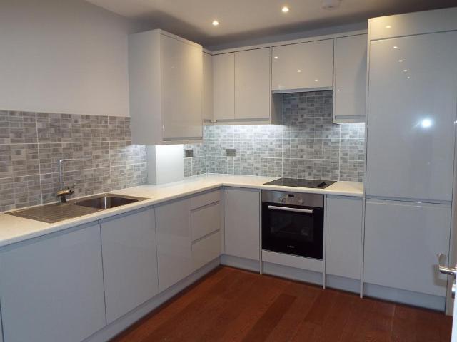 Stephenson House, Gravesend, DA12 1 bed apartment to rent £1,200 pcm £277 pw