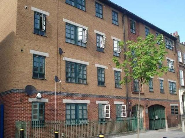 Stepney Green,E1 Modern 1 Bed Flat,Balcony