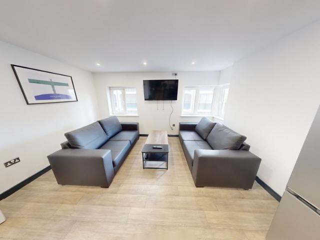 Stepney Lane, Newcastle upon Tyne NE1 3 bed flat share to rent £425 pcm £98 pw