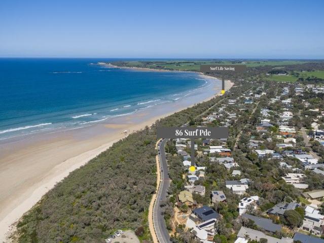 Steps to the Sand on Surf Parade