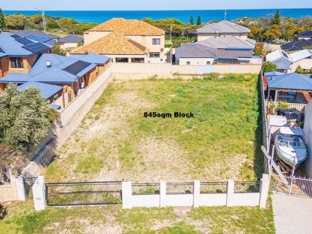 Steps to Ocean, Opp Discovery Park, 845sqm Vacant Land
