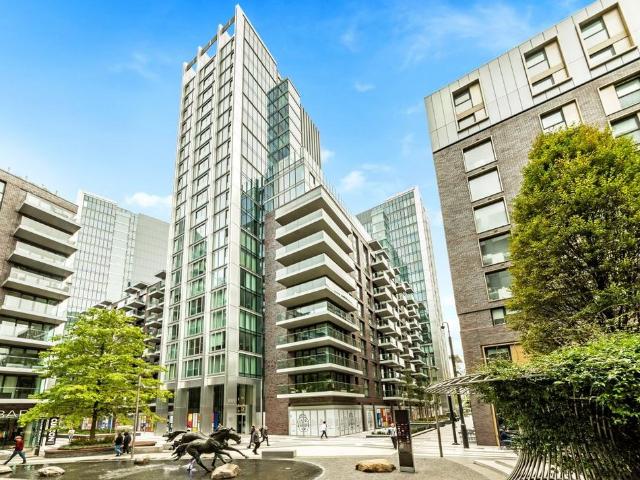 Sterling Mansions, Goodman's Fields. 2 bed flat to rent £3,792 pcm £875 pw