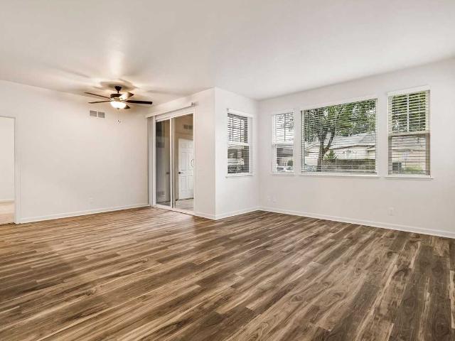 Sterling Oaks Luxury Apartments 2 Bedroom Apartment for Rent at 100 Sterling Oaks Dr, Chico, CA 95928
