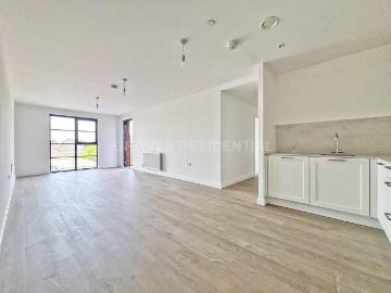 Sterling Place, Burlington Road, New. 2 bed flat to rent £2,500 pcm £577 pw