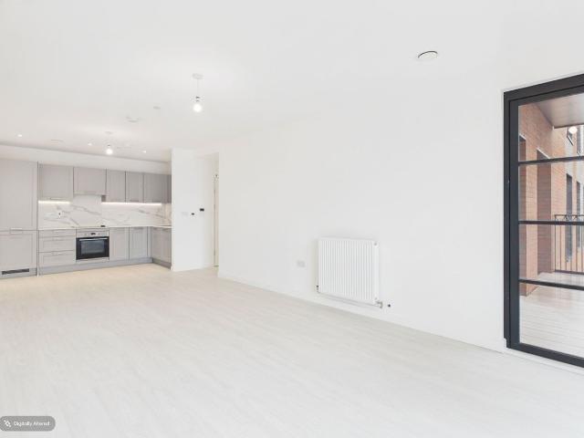 Sterling Place, New Malden KT3, 2 bed flat to rent, £2,400 pcm | PrimeLocation
