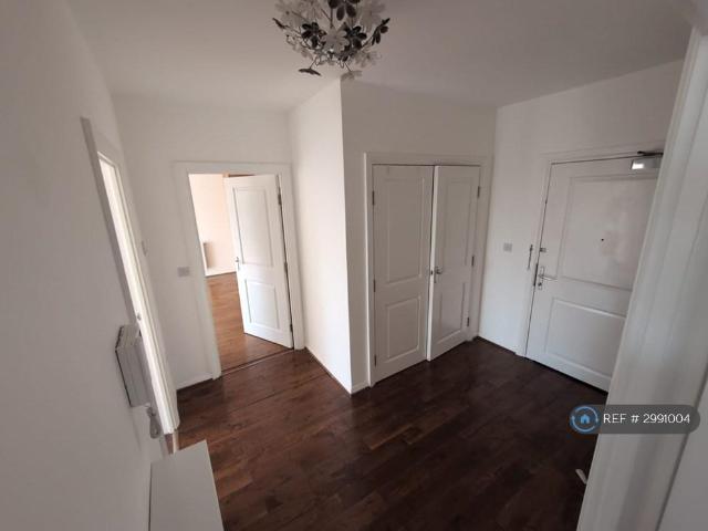 Sterling Road, Bexleyheath, DA7 2 bed flat to rent £1,725 pcm £398 pw