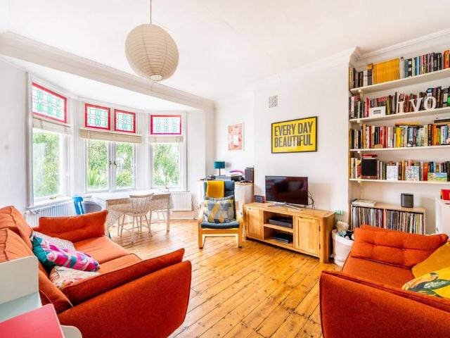 Sternhold Avenue, London, SW2 4PW, United Kingdom | 2 bed apartment for rent #138931954 | Rentberry