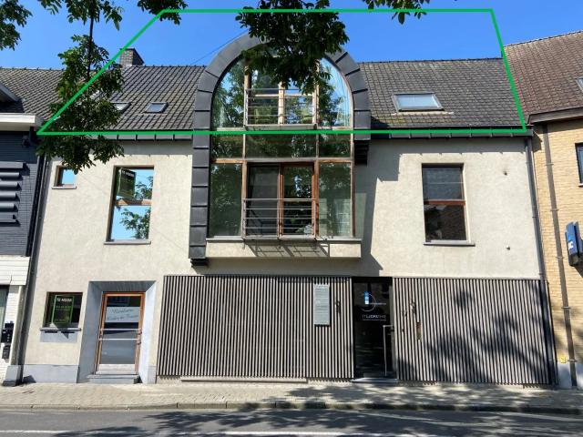 Stijlvol en ruim appartement 129 m² in hartje Deerlijk met zonneterras!