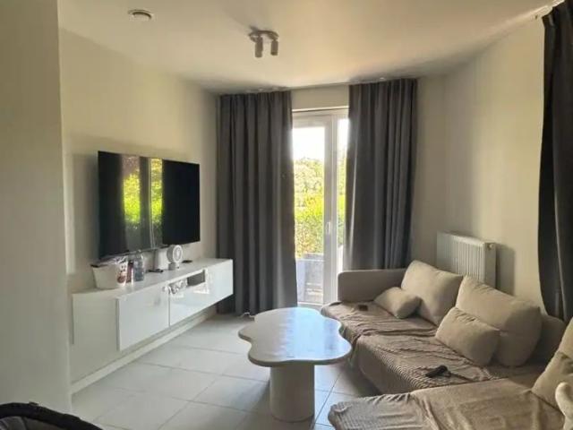 Stijlvol gelijkvloers appartement te Huur in Zellik Perfect voor een Moderne Levensstijl!