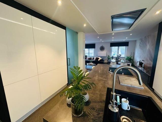 Stijlvol gerenoveerde woning op een strategische locatie